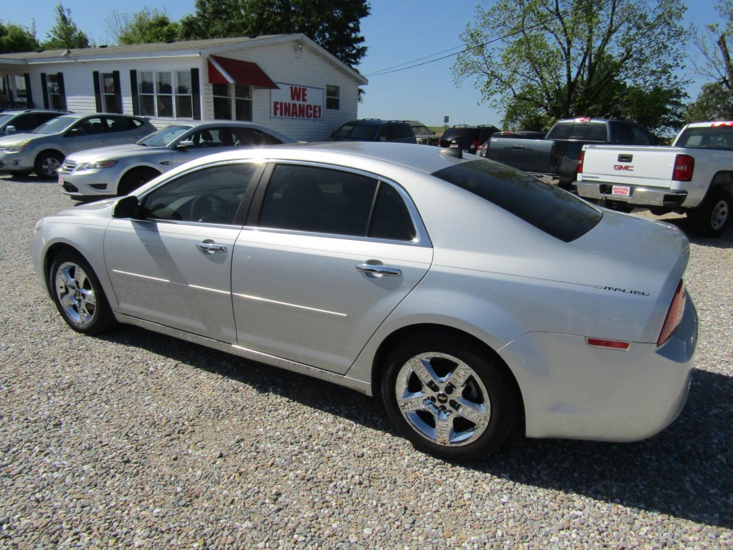 2012 Silver /Gray Chevrolet Malibu 1LT (1G1ZC5E08CF) with an 2.4L L4 DOHC 16V engine, Automatic transmission, located at 15016 S Hwy 231, Midland City, AL, 36350, (334) 983-3001, 31.306210, -85.495277 - Photo#5